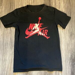 ‼️6/$12‼️ Nike Air tee (youth xl)